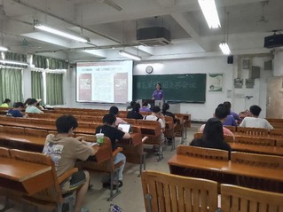 学院团委开展团支书团课暨团支书例会