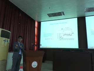 国际著名的免疫学青年学者李鑫博士来校作学术报告