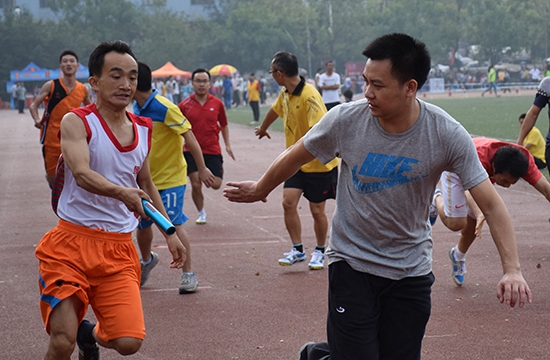 云顶国际yd222线路检测中心第五十七届校运会隆重举行